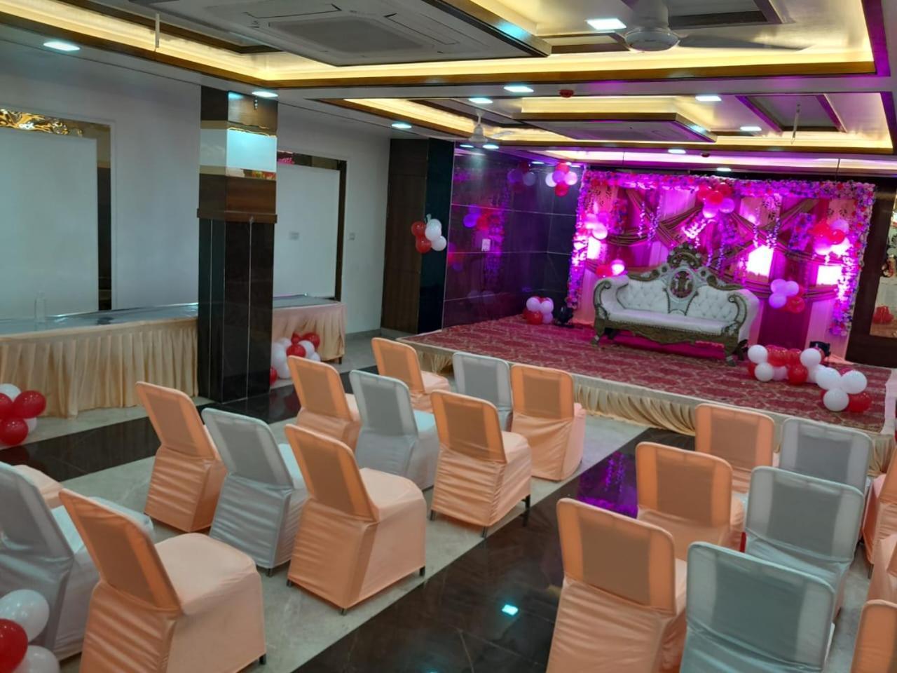 Rich Grand Hotel Agra  Exterior photo